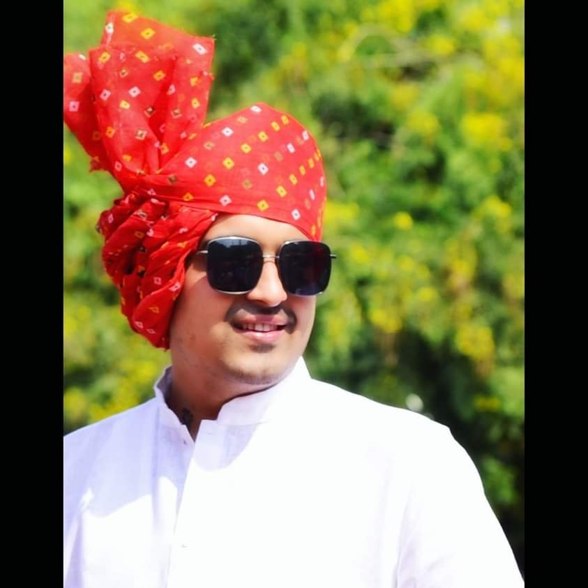 MR. PUSHKAR SAWANT